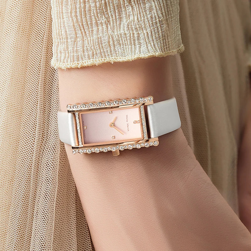 Elegant Quartz Watch 068L-WM